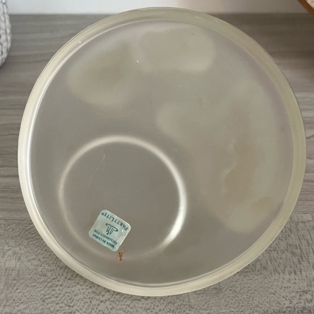Partylite Wolf Family Frosted Tea Light Votive Holder - Picture 14 of 16
